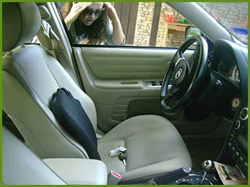 Neighborhood Locksmith Services Boxborough, MA 978-241-7432 - 20-keys-locked-in-car